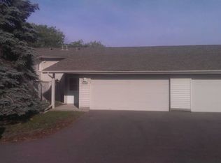 997 Carmel Ct, Shoreview, MN 55126