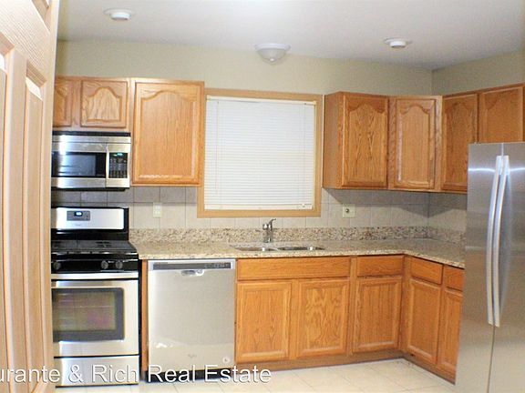 3rd image of 5415 Thelen Ave