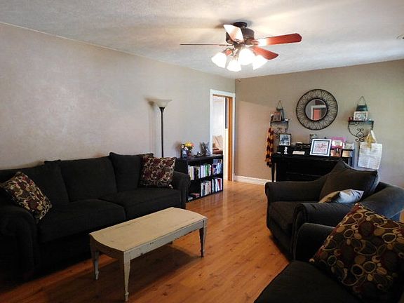 5th image of 4655 Roosevelt Ave