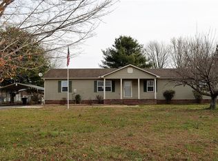1018 Riley Creek Rd, Tullahoma, TN 37388