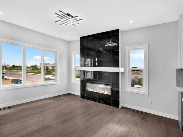 110 N Saddlepeace Cres NE, Calgary, AB T3J 2J2