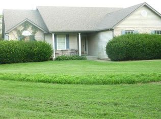 5 Metz Ln, Edwardsville, IL 62025