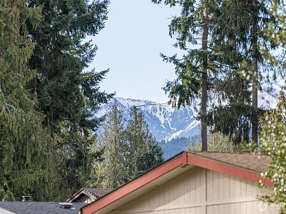 3rd image of 93 Fircrest Drive