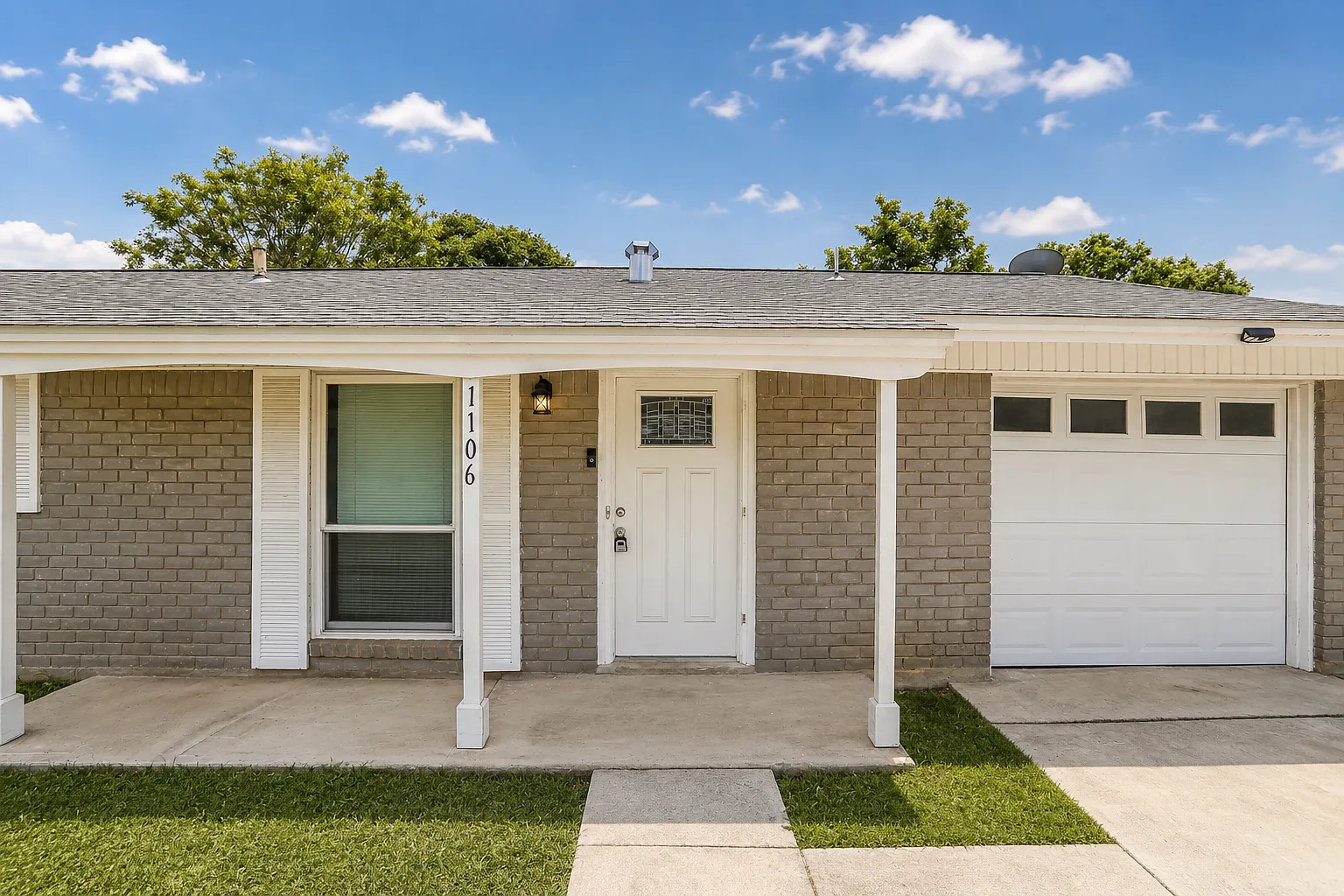 3 bed, 1082 sqft, $1,700 — Photo 2