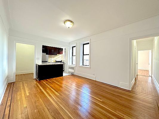 2nd image of 2598 36th St APT 6C