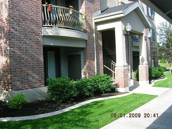 4th image of 155 S Pleasant Grove Blvd Unit 27
