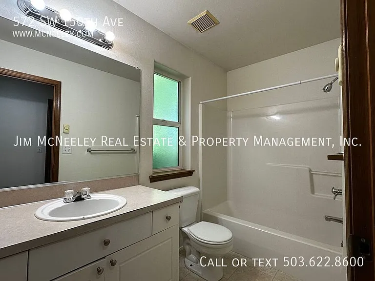 572 SW 150th Ave — Photo 28
