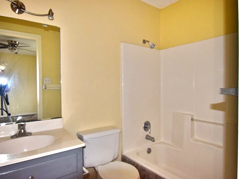 2210 W Elisa Ln — Photo 81