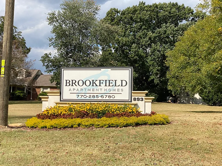 Brookfield Park — Photo 14
