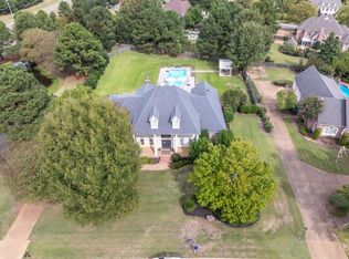 2400 Halle Pkwy, Collierville, TN 38017