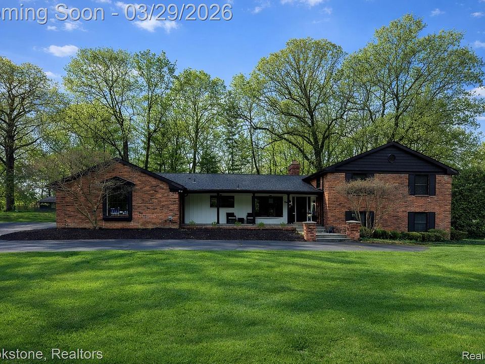 1st image of 754 N Valley Chase Rd