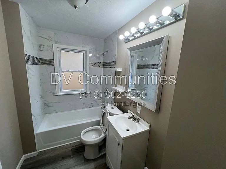 872 Helmsdale Rd #2 — Photo 7