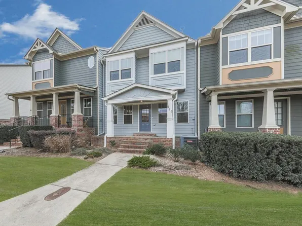 415 Royal Crescent Ln E, Canton, GA 30115