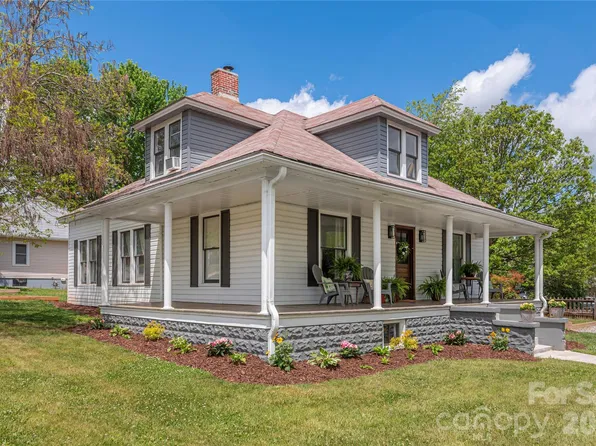 163 Pharr St, Canton, NC 28716