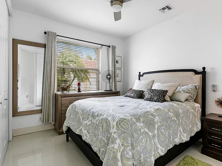 8270 Spyglass Dr — Photo 26