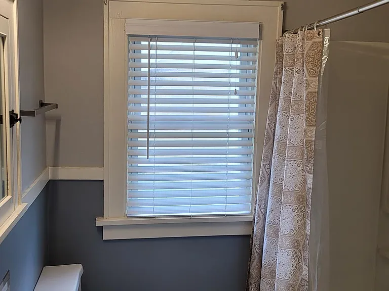 595 Syndicate St N — Photo 10