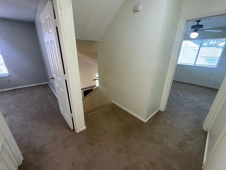 1012 Garden Trl — Photo 28