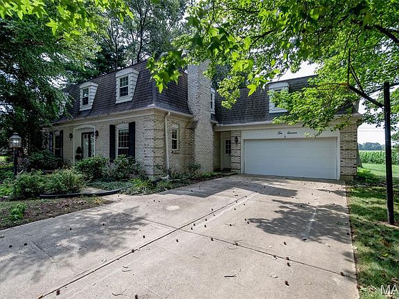 3rd image of 1011 Richard Dr