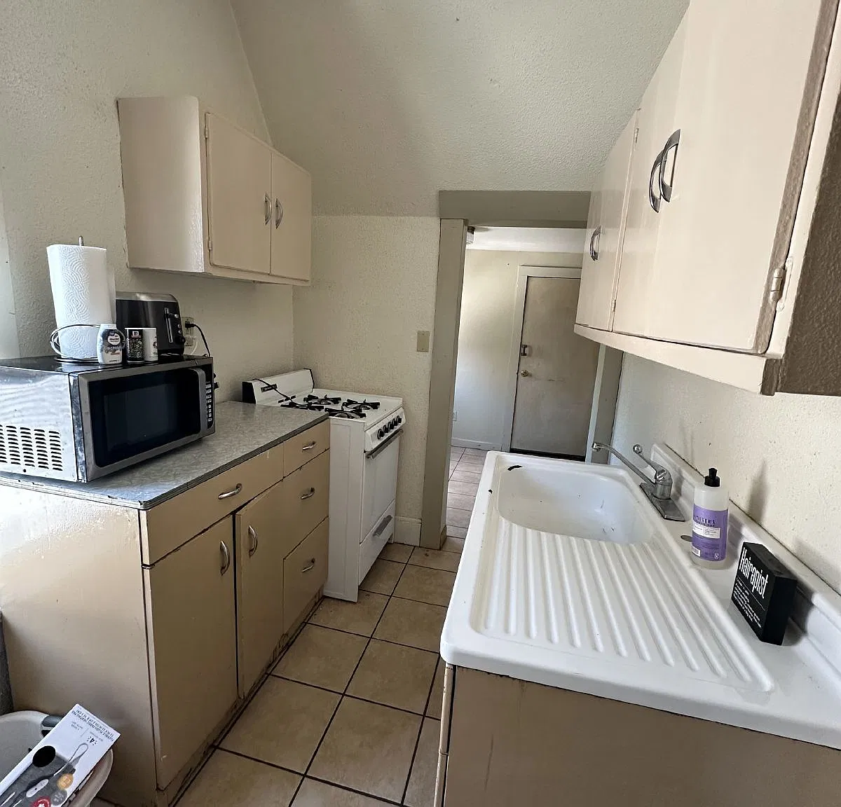 3 bed, 1.0 bath, $350 — Photo 4