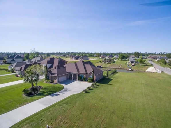 11584 Grandview Dr, Montgomery, TX 77356