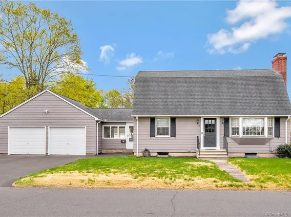 8 Jefferson Street, Plainville, CT 06062