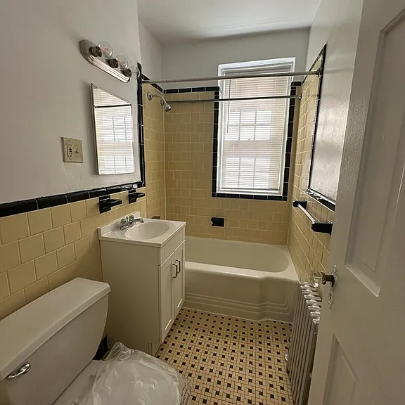 24 Concord Ave #111 — Photo 12