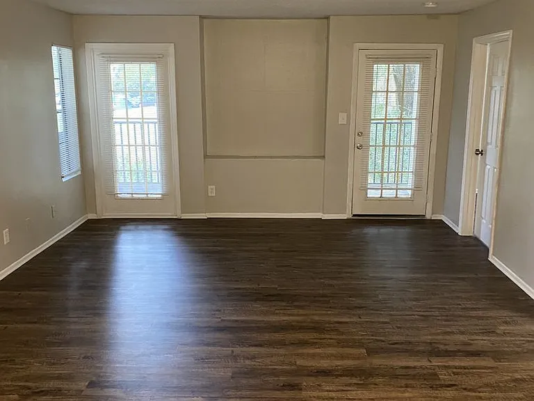 238 Afton Sq #202 — Photo 6