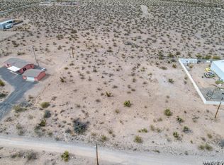 7431 W Shipp Dr, Golden Valley, AZ 86413