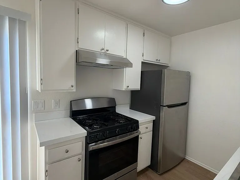 147 Sespe Ave — Photo 11