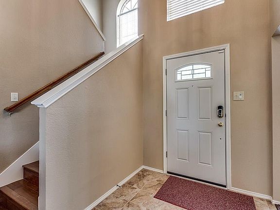 4th image of 3901 Potomac Dr