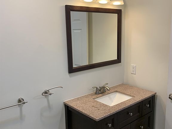 5th image of 524 Broadway #201
