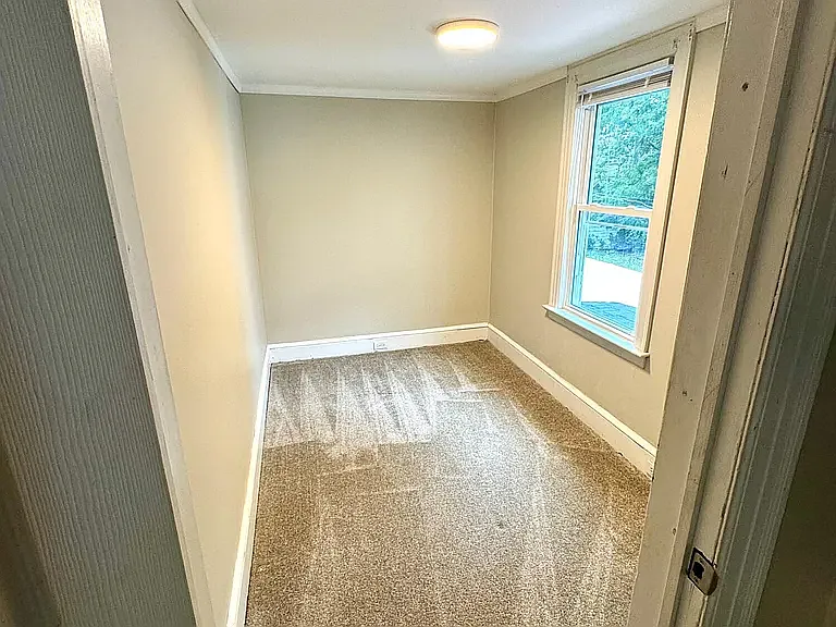 1014 Tucker St — Photo 4