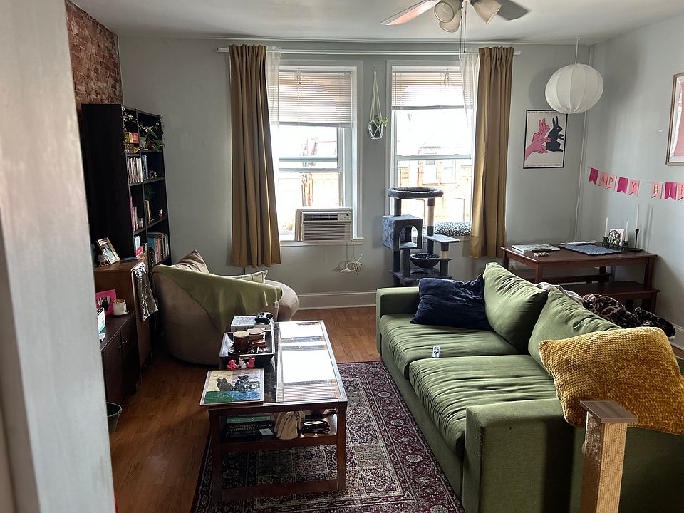 1st image of 426 N 33rd St Floor 3