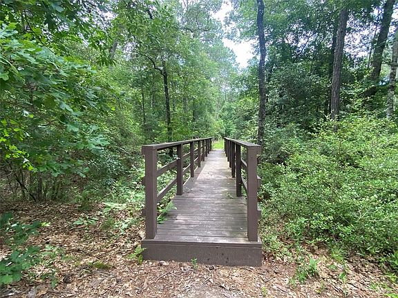 Fun neighborhood area