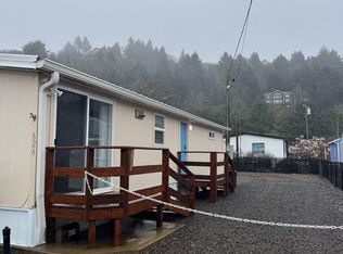 624 S Dolphin St, Rockaway Beach, OR