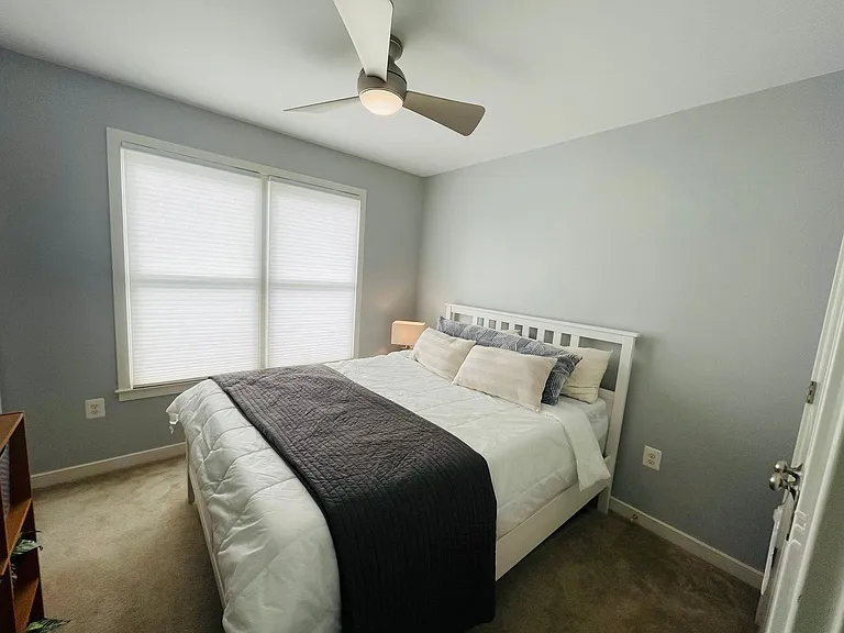 924 Pete Jones Way — Photo 29
