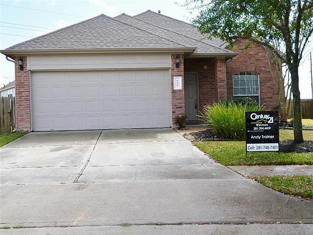 1st image of 6511 Applewood Forest Dr