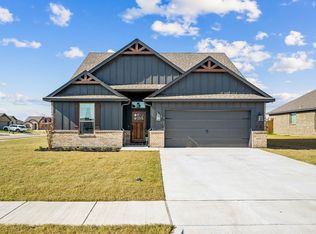 4200 Kristoff Ln, Sanger, TX 76266