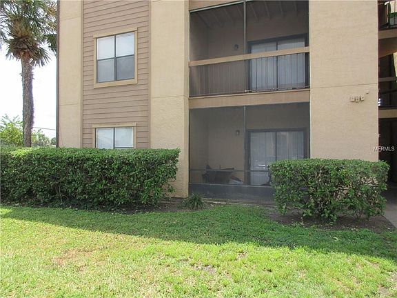 3rd image of 2102 Cascades Blvd Unit 101