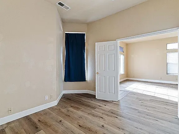 8862 Laguna Star Dr — Photo 11