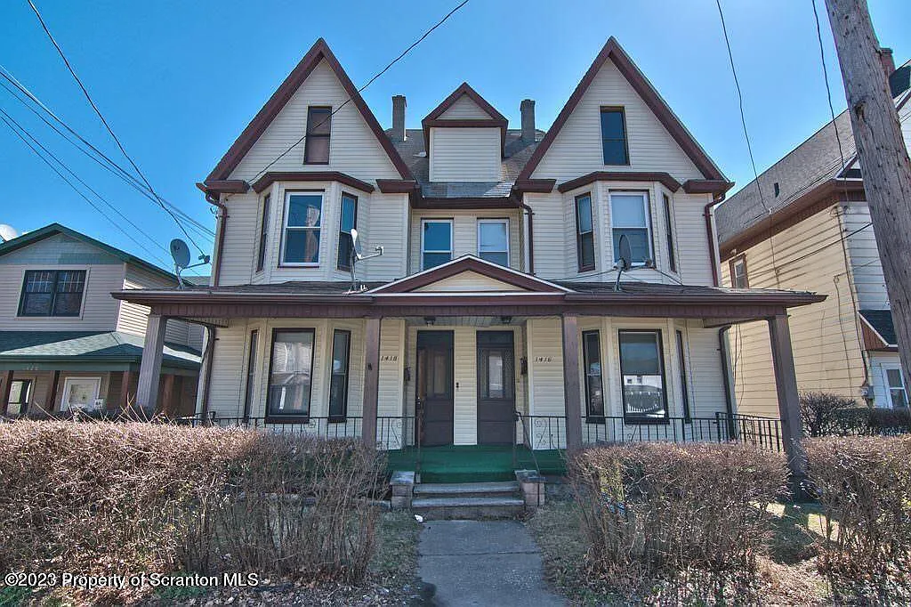 2 bed, 1.0 bath, 800 sqft, $1,100 — Photo 2