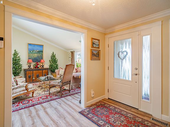 5th image of 3015 SE 156th Ave