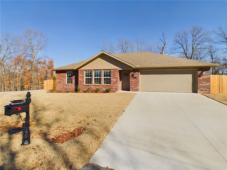 1st image of 3 S Kirby Dr