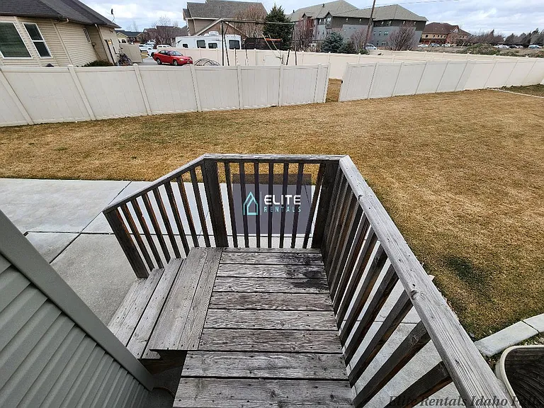 3700 Potomac Way — Photo 6