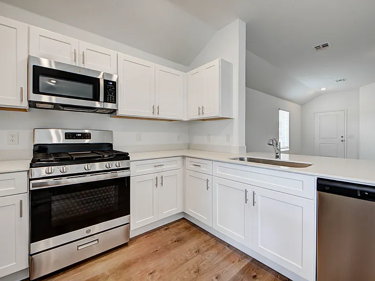 6100 Western Redbud Trl — Photo 22