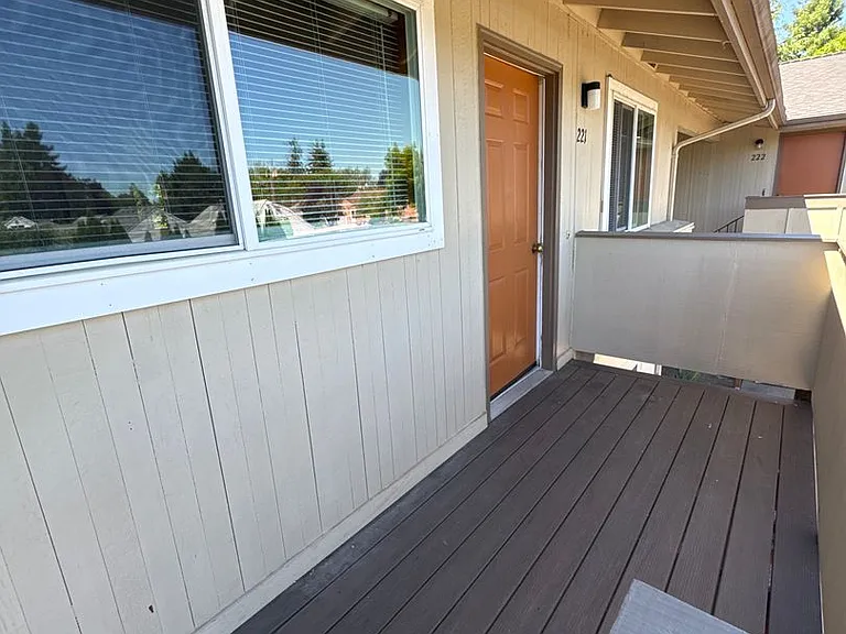 Michelbook Apartments — Photo 27