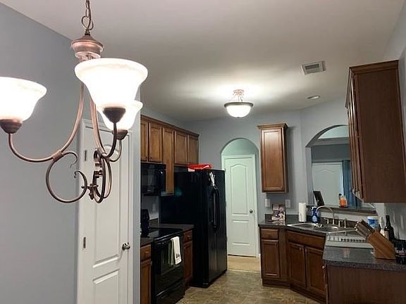 5th image of 2809 Matsu Ln