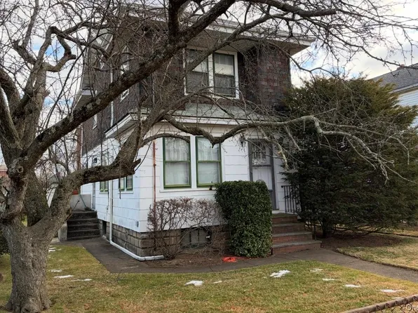 85-29 261st St, Floral Park, NY 11001
