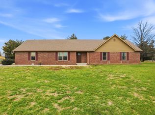 10404 N Serenity Ln, Mooresville, IN 46158