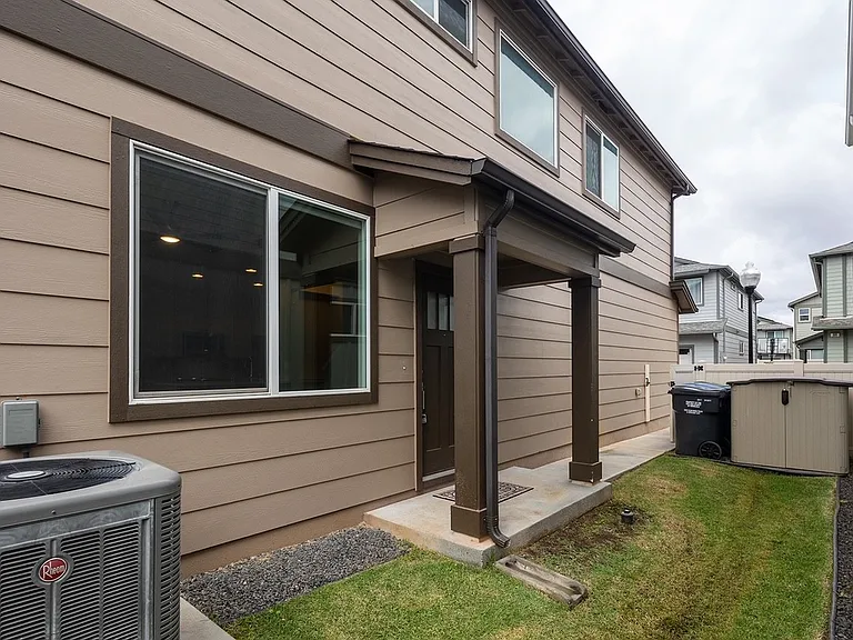 91-1160 Kamakana St #805 — Photo 4